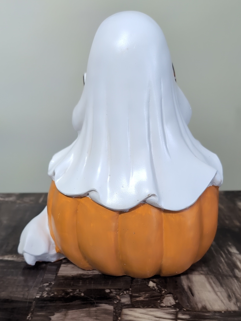Spooky Cute Reading Ghost Figurine with Pumpkin and Ghost Dog Detail π»π - Picture 5 of 7